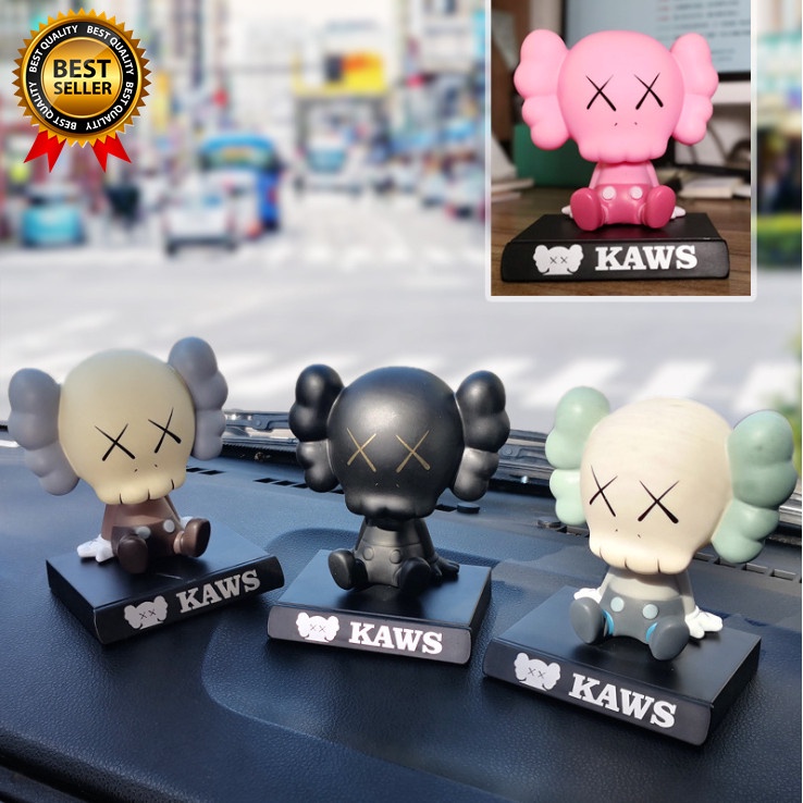 Figure Bobble head Kepala Goyang Pajangan Mobil Kaws