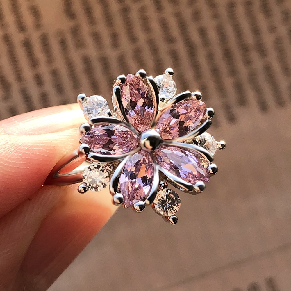 Cincin Wanita Desain Bunga Hias Batu Kristal Zircon Warna Pink Untuk Pernikahan