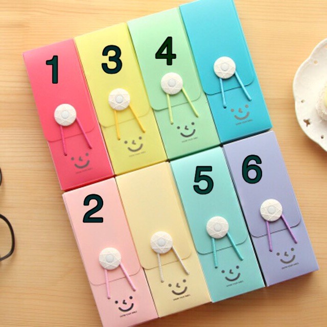 

Kotak Pensil Smile