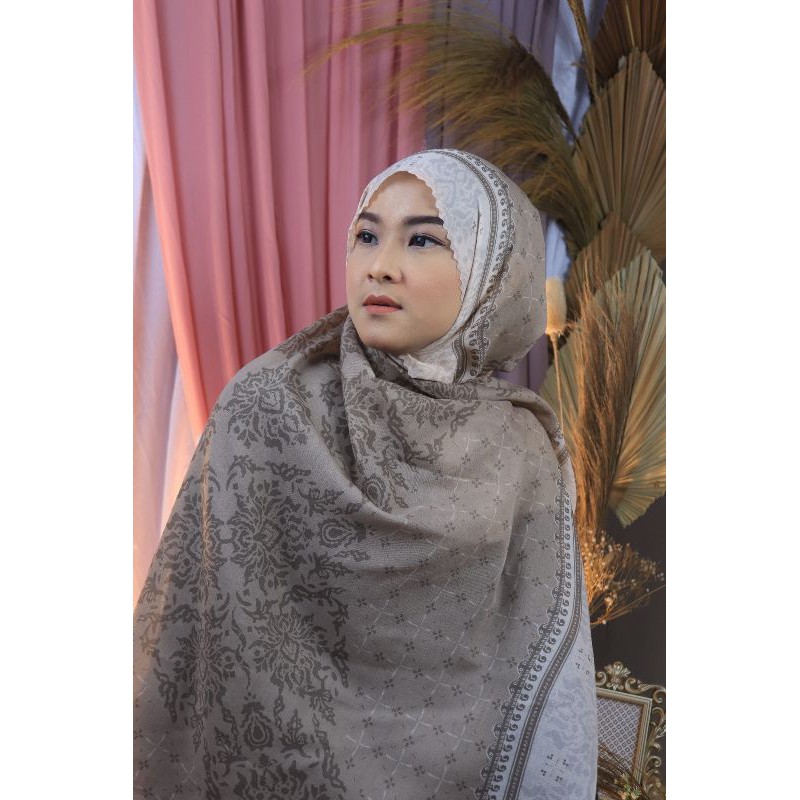 HIJAB MOTIF SEGI EMPAT LASERCUT