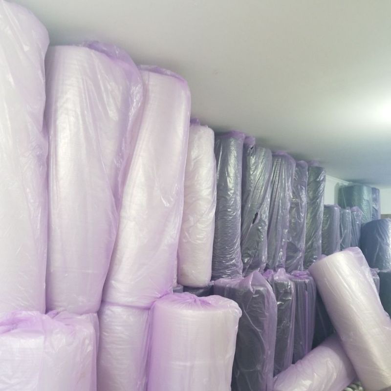 

READY BUBBLE WRAP HITAM DAN BENING 125 CM 50 METER