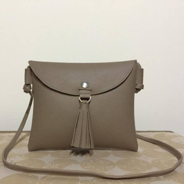 

Sling Bag Murah - Model Amplop