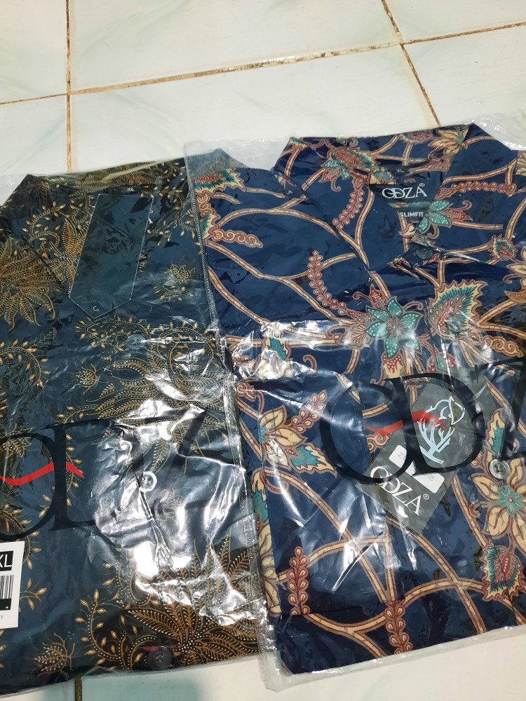 Batik Pria Lengan Panjang Slim Fit Kemeja Sogan Batik Solo Modern