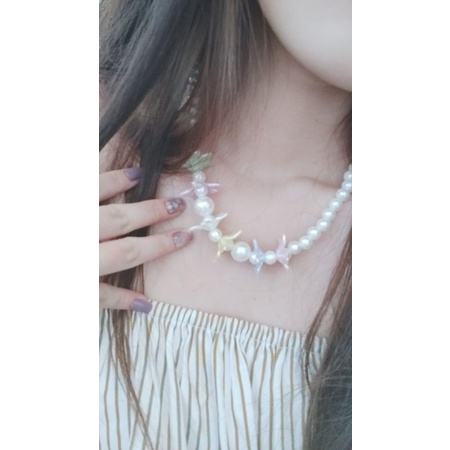 Deandra Flower Pearl Necklace Kalung Mutiara Korea Aksen Kelopak Bunga Warna Warni Korean Pearl Choker Necklace