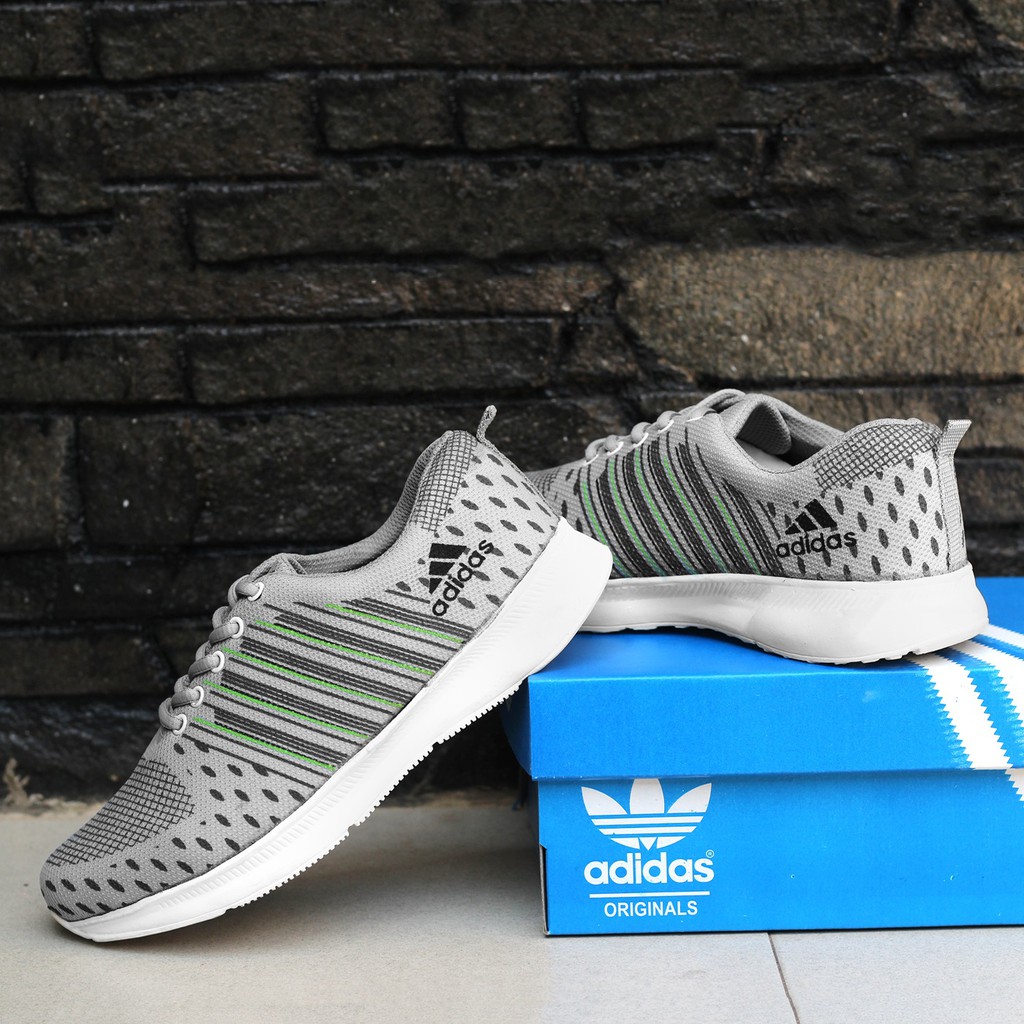 Sepatu sneakers kasual olahraga lari pria adidas Running sepatu sekolah terkeren