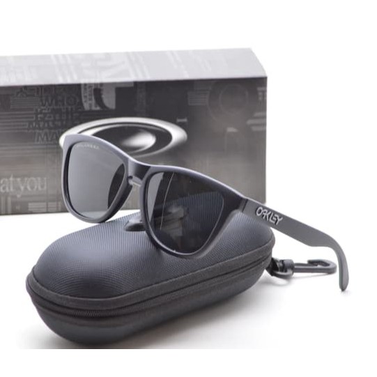  kacamata  SUNGLASS pria  hitam  frogskins polarized 