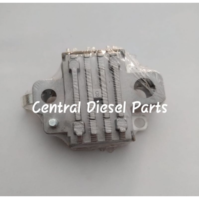 IC Regulator Alternator 27700-58010 AC Bus Universal 24V model Denso