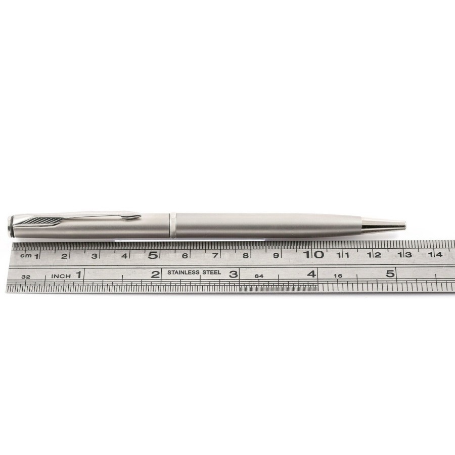 

Pulpen insignia Silver / Pen Besi Pena Metal Gift Souvenir Promosi