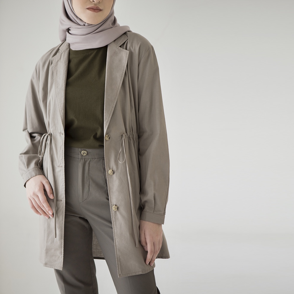 Mega Parka by Aska Label - Outerwear parka katun dengan kancing depan warna Taupe, Dust, Dusty Rose