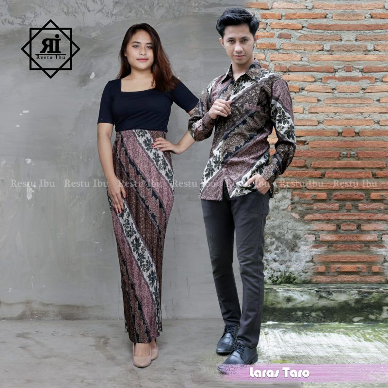 Zaja - Baju Couple Kemeja Batik &amp; Rok Batik Plisket Baju Batik Pria Dewasa Lengan Panjang Kemeja Couple Rok Batik Sutra Plisket Cantik Cocok Untuk Pergi Acara Nikahan