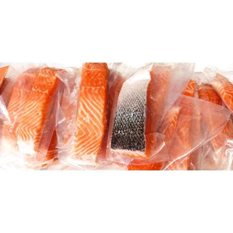 

SALMON FILET PORTOIN FROZEN 200GR / SALMON NORWEY