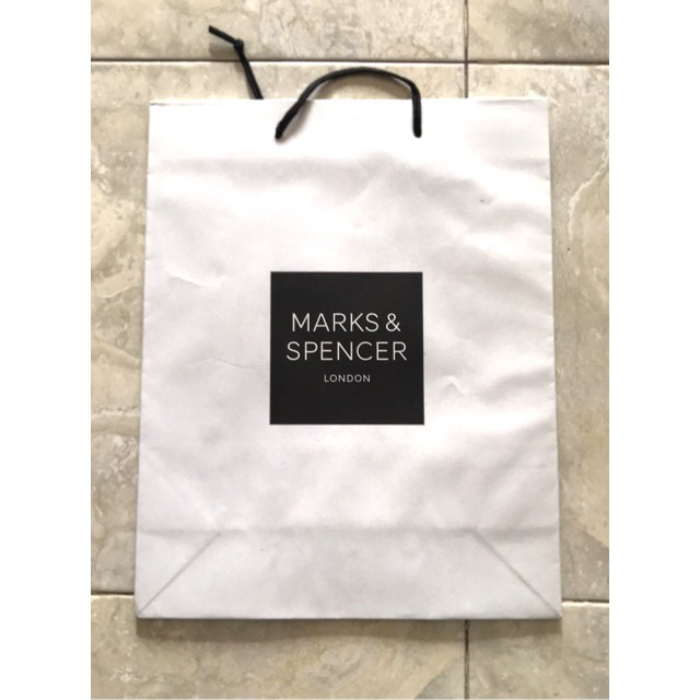 

MARKS & SPENCER Paper Bag / L (30 x 12 x 38 cm)