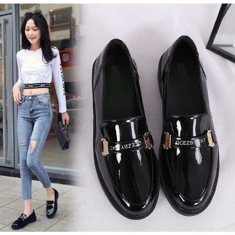 2021 Musim Semi dan Musim Gugur Sepatu Datar Wanita Baru Sepatu Platform Kulit Wanita Sepatu Gesper Kasual Sepatu Mode Wanita Semua Pertandingan / Sepatu Kulit Wanita / Sepatu Fashion Korea / Sepatu Docmart Wanita / Bisa Cod