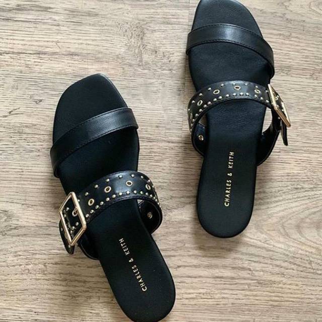Sandal Charles & keith