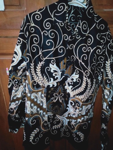 Kemeja Batik Klas Internasional Distrobatik