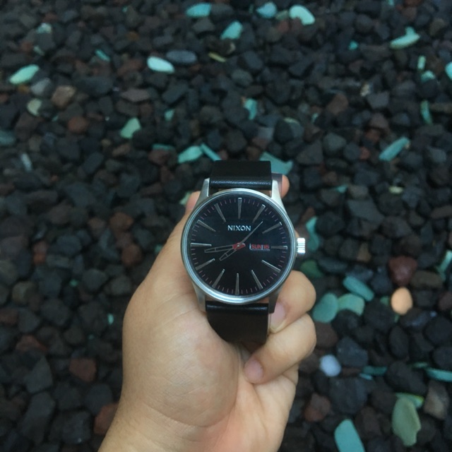 Jam tangan NIXON sentry Leather