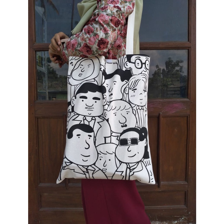 Totebag Kanvas,Totebag Custom,Totebag Kanvas Sablon