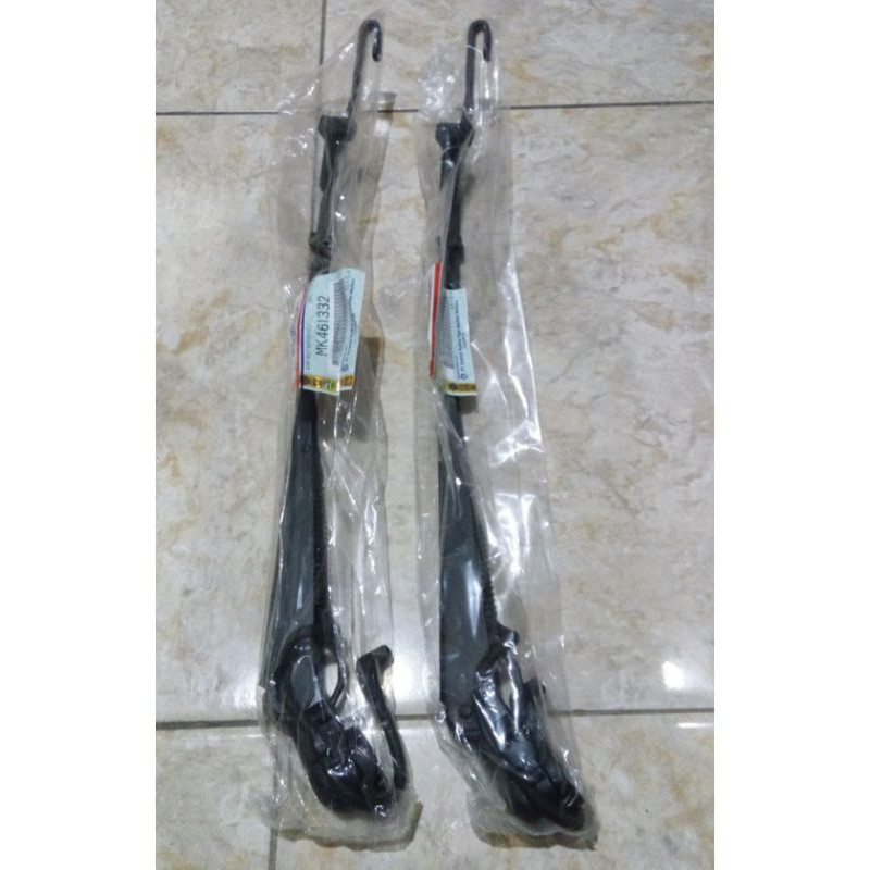 1biji stang wiper/wiper arm canter turbo ps110 ps125 original