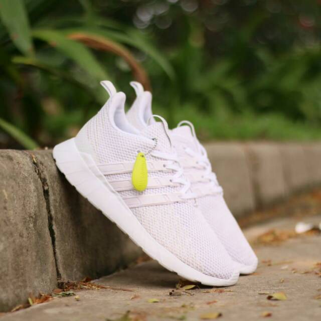 Adidas questar