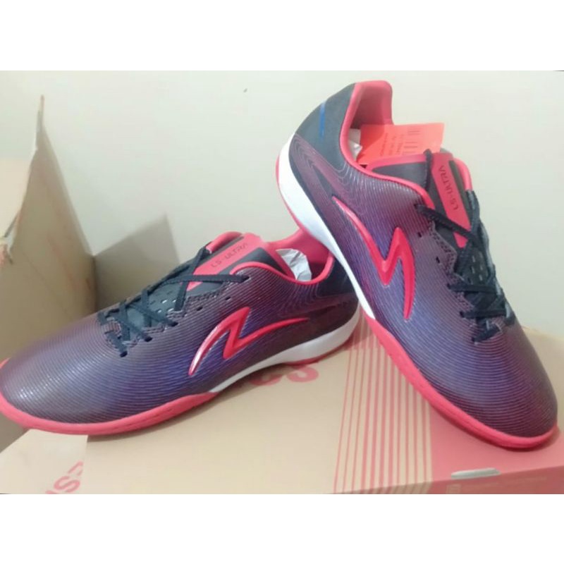 Sepatu futsal LS ULTRA IN
