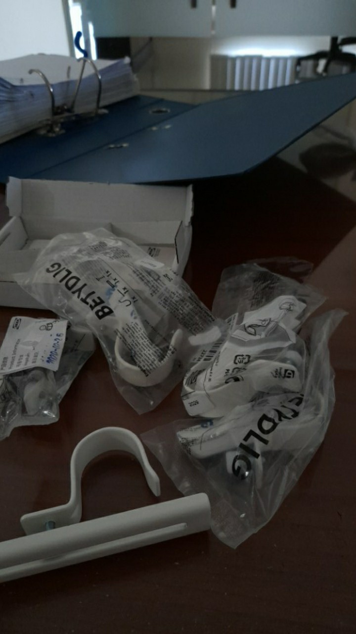 Tempat Batang Gorden Peralatan Batang Gordeng Pilihan Warna Hitam/ Putih Be1060