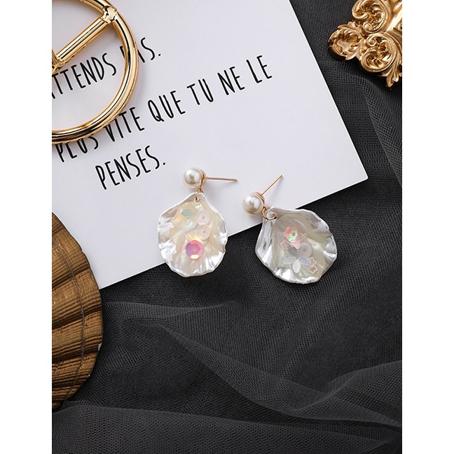 LRC Anting Tusuk Fashion  Pearl Sequined Shell Earrings FF6561X