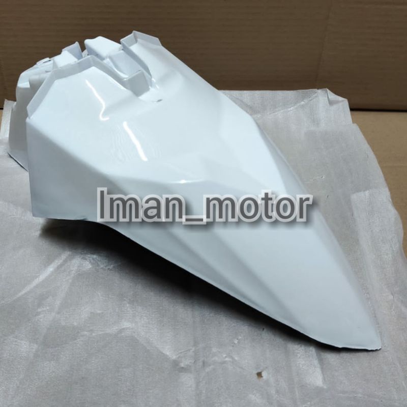 spakbor depan mio m3 putih fender-bodi halus