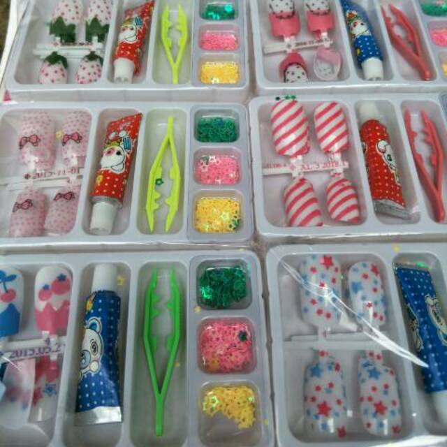 Kuku Tempel Set Glitter + Capitan Lucu Murah