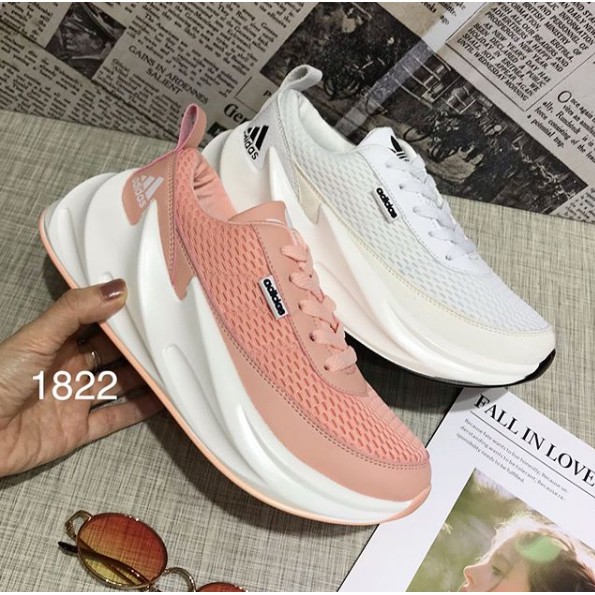 Sepatu Sneakers wanita import realpict 1822