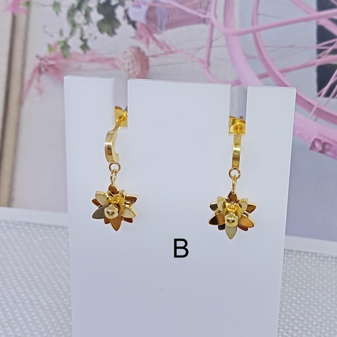 Perhiasan Titanium Anting Jurai Fashion Gold - BE361