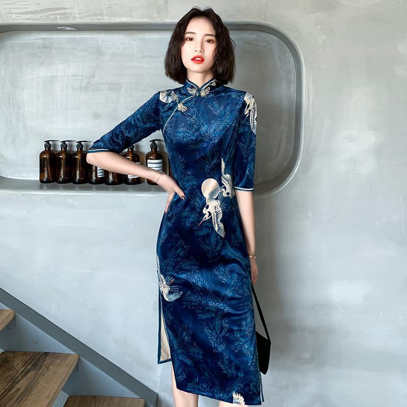 Etched cheongsam young style spring and summer long sleeved girl modified Chinese style velvet dress