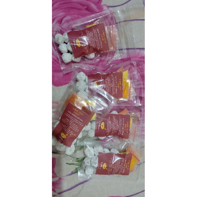 

extra bumbu (balado, jangung, bubuk cabe)