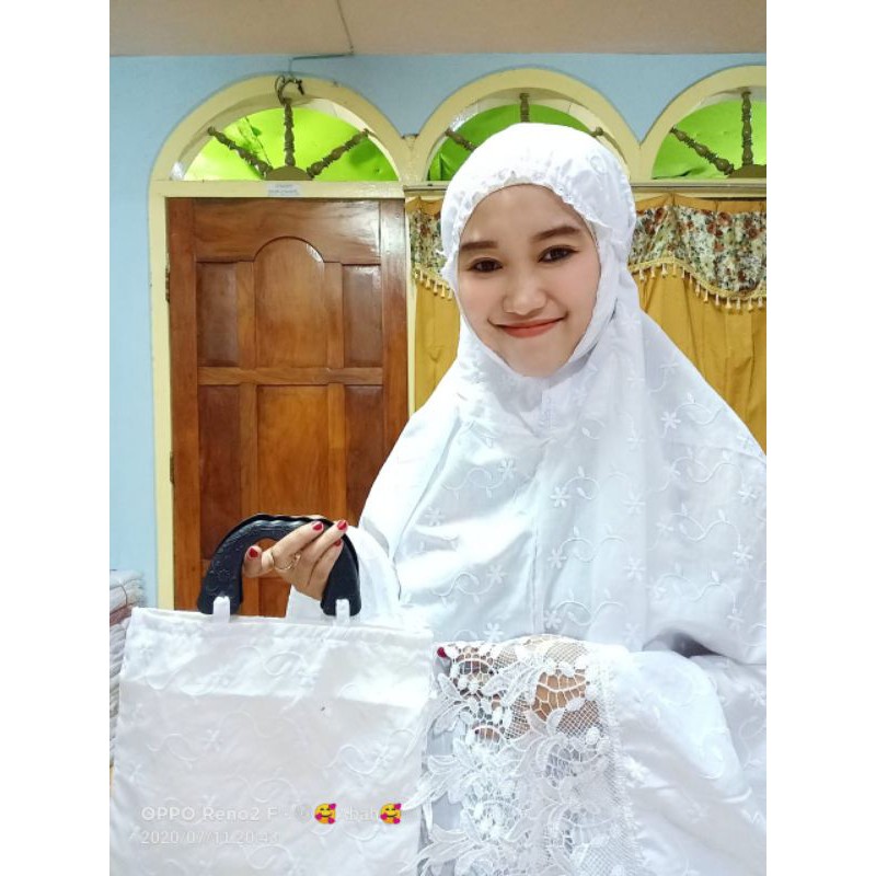 Mukena Katun Jepang Renda Daun Putih Atas Bawah