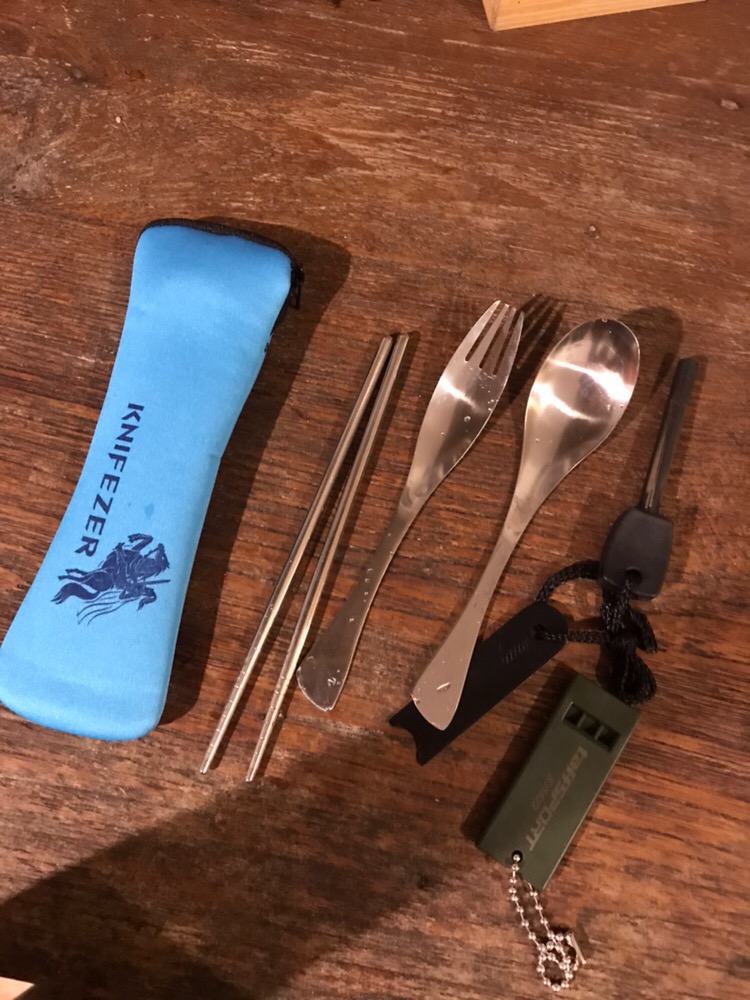 Knifezer Set Perlengkapan Makan Sendok Garpu Sumpit Cj0091