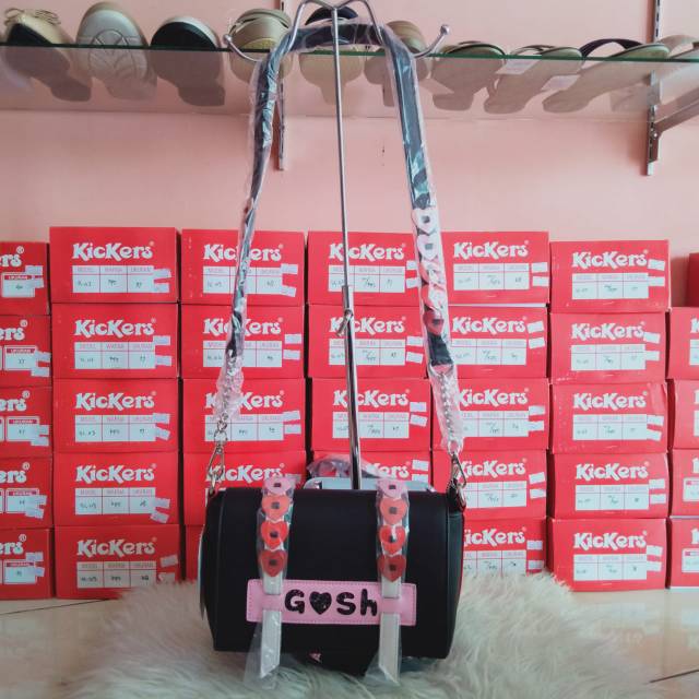 Tas Selempang Gosh