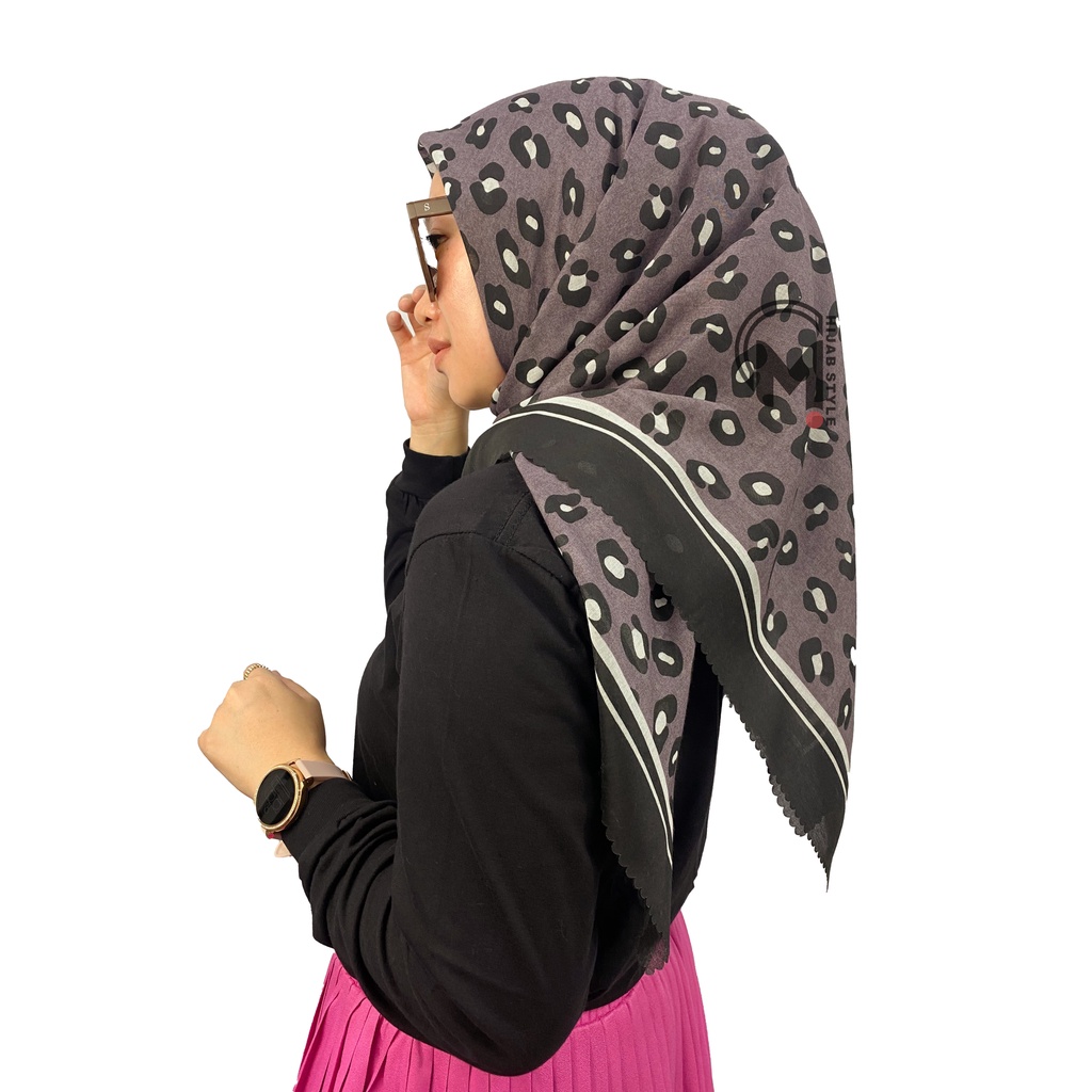 Mecca Hijab Voal Segi Empat Motip macan Lasercut Printing Premium II Hijab Voal Motif macan II Kerudung Segi Empat Motif