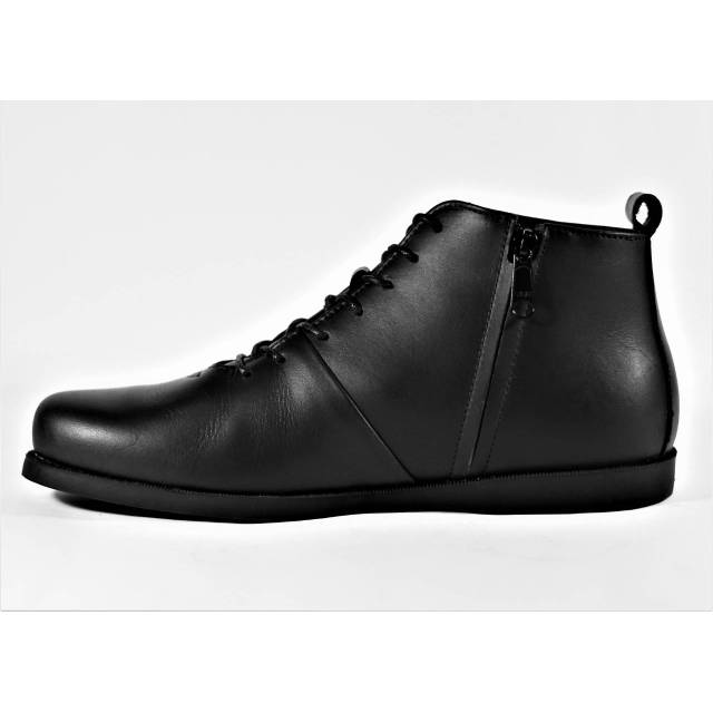 BRADLEY'S FOOTWARE | BOOTS PRIA OLIVER BLACK