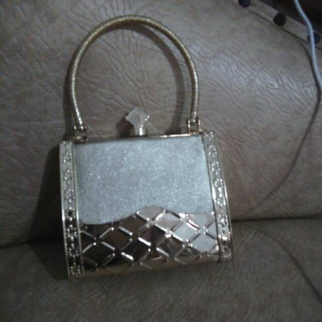 Tas kecil buat pesta 75 rb