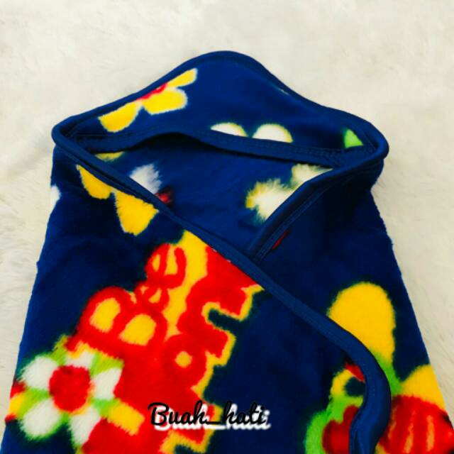 SELIMUT BAYI BERTOPI BULU CINTAKU