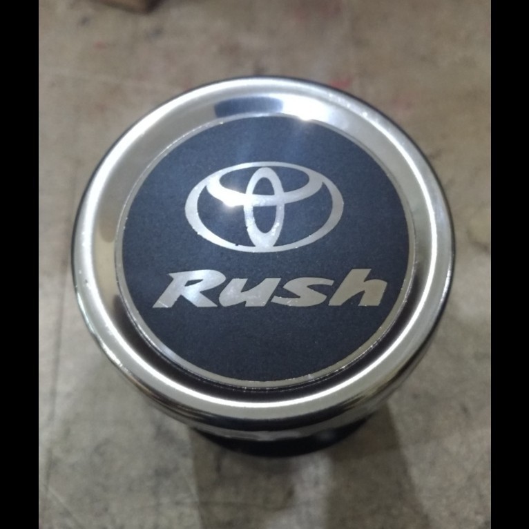 Buntut Knalpot Hitam Tulisan Logo Toyota Rush