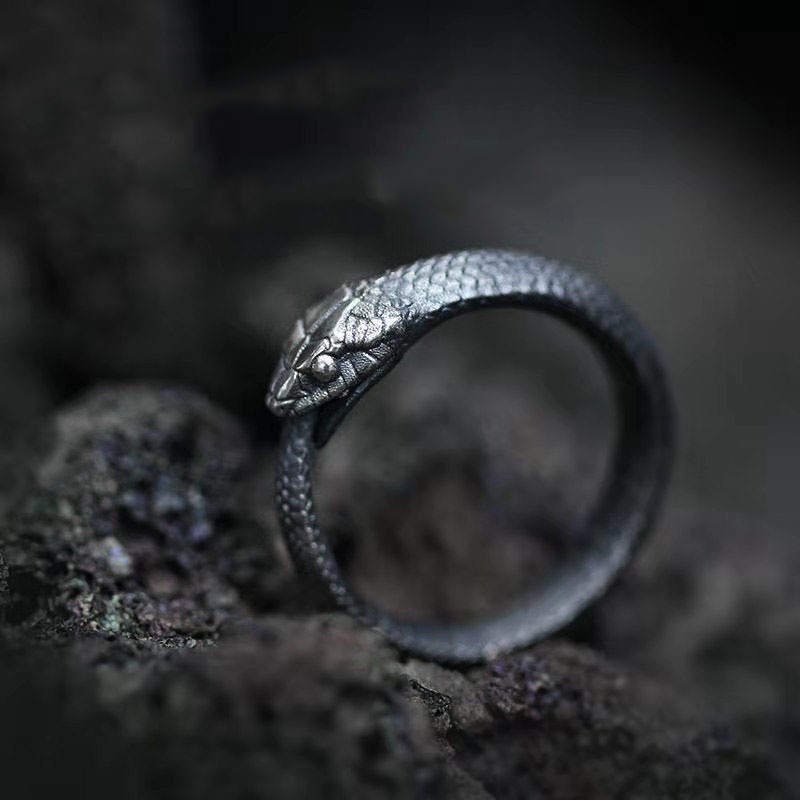 Perhiasan Cincin Pria Model Terbuka Desain Ular Rattlesnake Klasik Retro Gothic Rock Hip Hop Untuk Hadiah