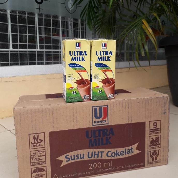 

BAYAR DITEMPAT susu Ultra Milk rasa coklat ukuran 200 mili isi 24 pcs