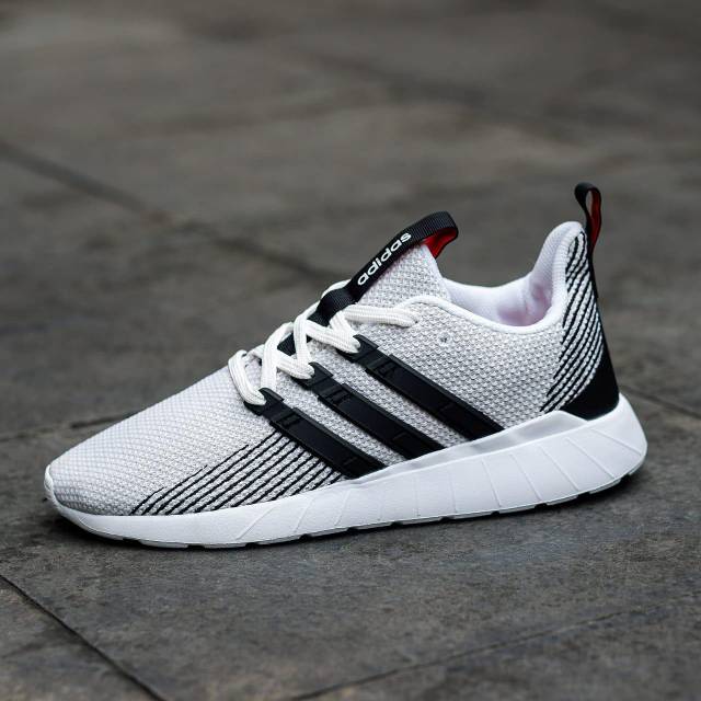 Adidas Questar Flow