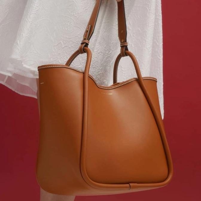 Tas CNK Circle Handle Tote Bag Original Bag