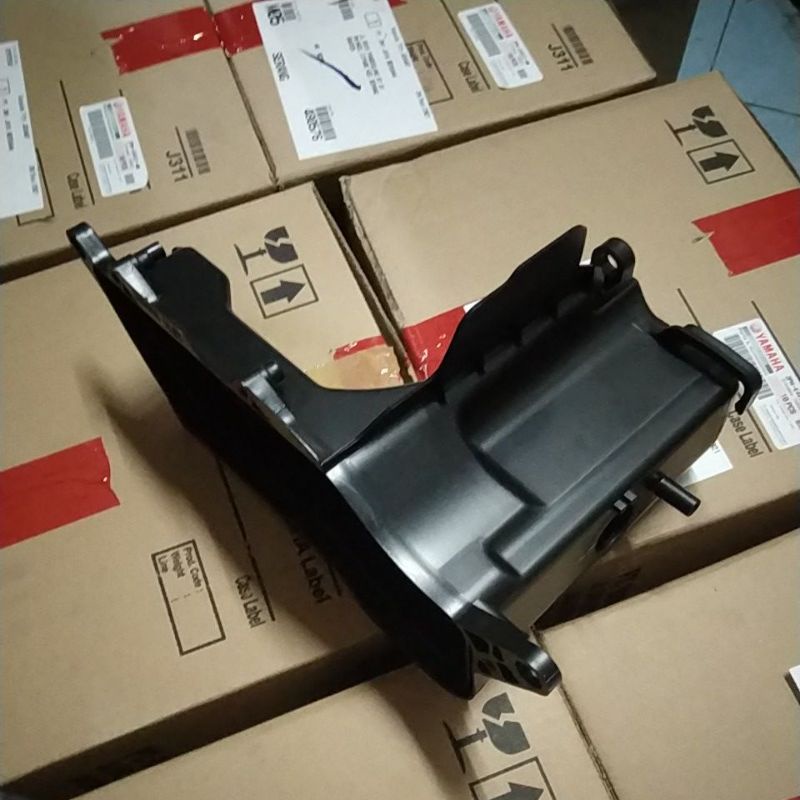 BOX FILTER MIO 125, MIO M3. 2PH-E4411-00 TUTUP BOX FILTER MIO 125, MIO M3 2PH-E4412-00