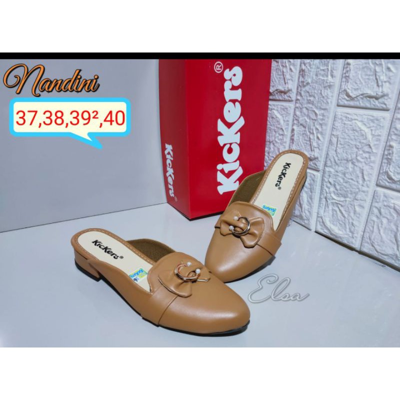 KICKERS SEPATU WANITA HAK PENDEK