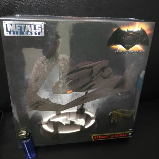 Metal Diecast Jada 1/32 Batwing BVS