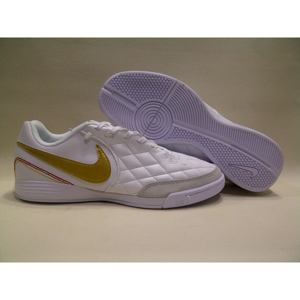 nike tiempo futsal white