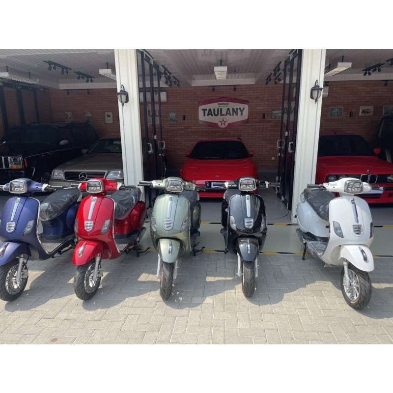 Sepeda Motor Listrik Vespa UWINFLY T3 Scoter Matic Garansi ON THE ROAD