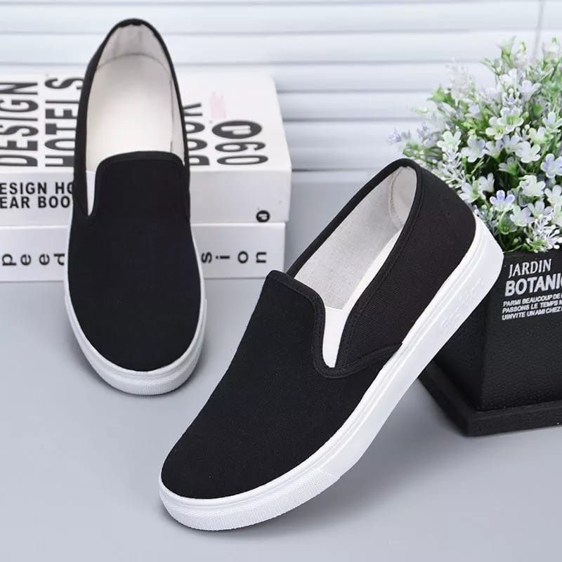 Sepatu Slip On Putih Pria Wanita Polos - Sepatu Selop Hitam Putih Polos Couple  - Sepatu Putih Cowok Cewek